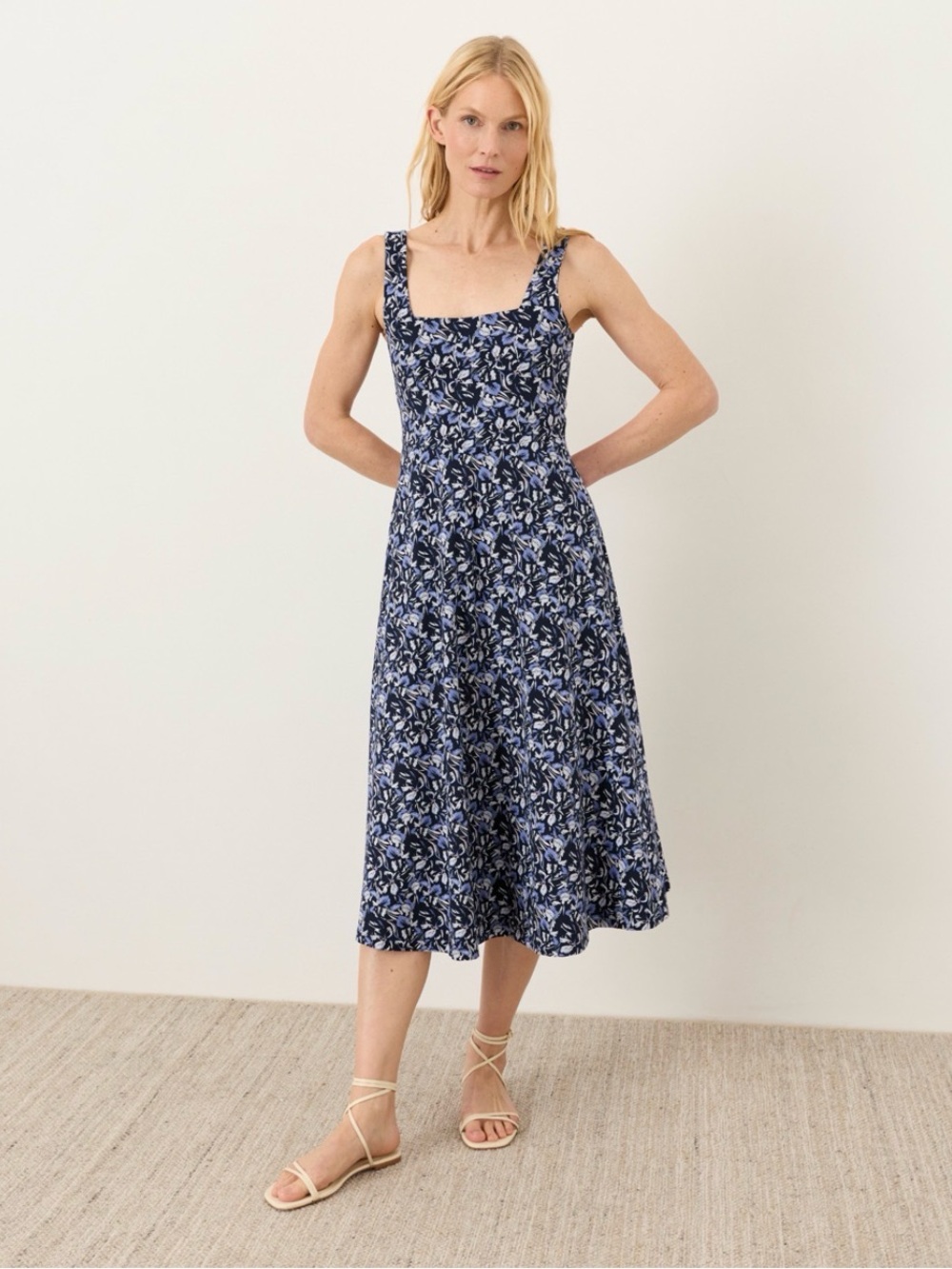 Pact fit& Clare square neck dress